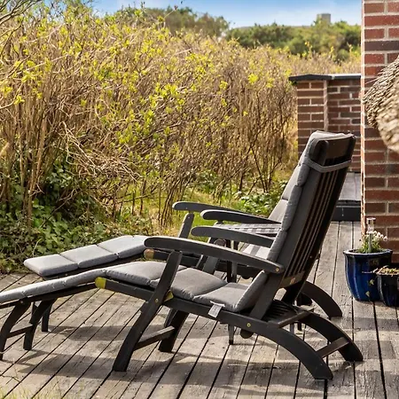 Dom wakacyjny 2 Bedroom Beach Front Home In Ringkobing Ringkøbing